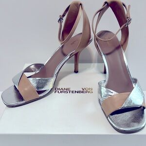 Diane Von Furstenberg - Fiona Cap/Slvr 9.5, 39.5